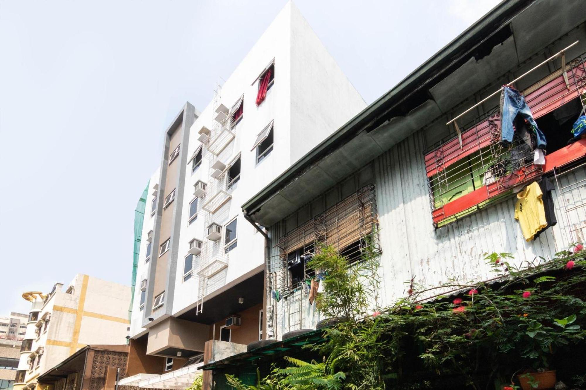 OYO 152 Sangco Condotel Manila Esterno foto